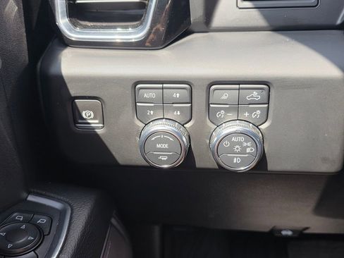Used 2022 GMC Sierra 1500 Denali AWD/4WD image 31