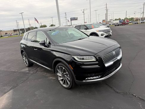 Used 2023 Lincoln Nautilus Reserve w/ Equipment Group 202A AWD/4WD image 3