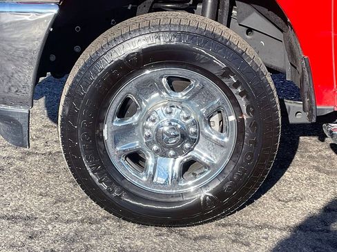 Used 2024 RAM 2500 Big Horn w/ Bed Utility Group image 13