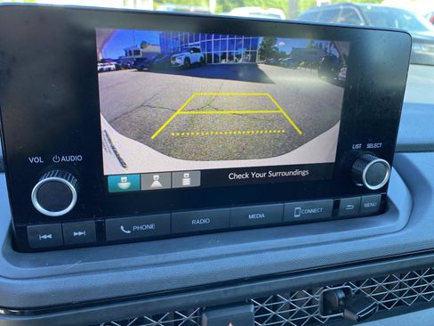 Used 2023 Honda Accord LX image 11