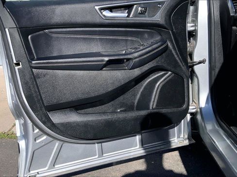 Used 2024 Ford Edge Titanium AWD/4WD image 23