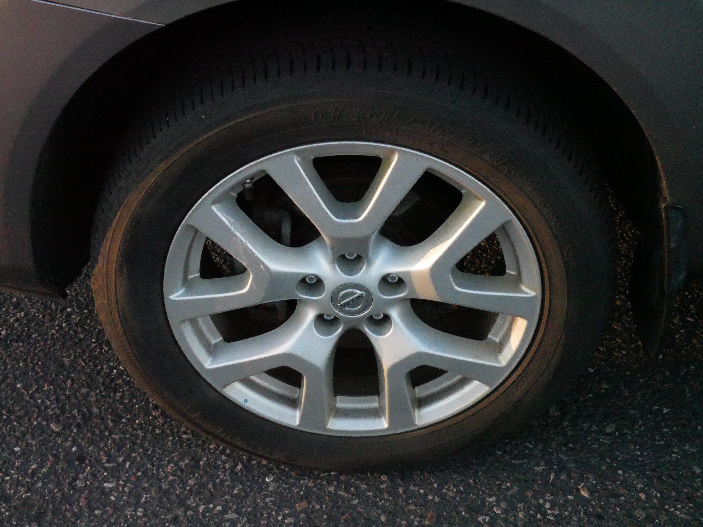 Used 2013 Nissan Rogue SL AWD/4WD image 15