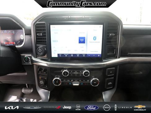 Used 2022 Ford F150 Lariat w/ Max Trailer Tow Package image 17