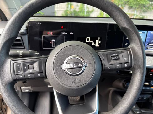 Used 2026 Nissan Kicks SV w/ Cold Weather Package FWD image 28
