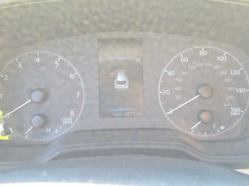 Used 2024 Toyota Corolla Cross L FWD image 13