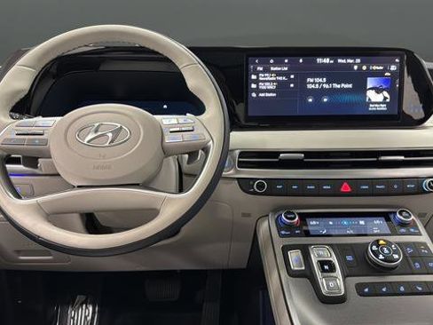 Used 2024 Hyundai Palisade Calligraphy image 11
