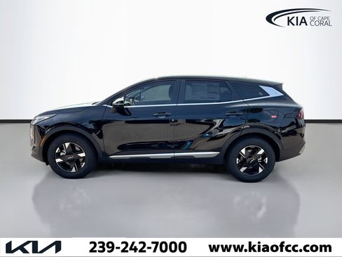 New 2026 Kia Sportage LX w/ LX Convenience Package image 2