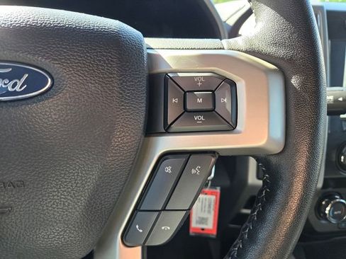 Used 2020 Ford F250 Lariat w/ Chrome Package image 24