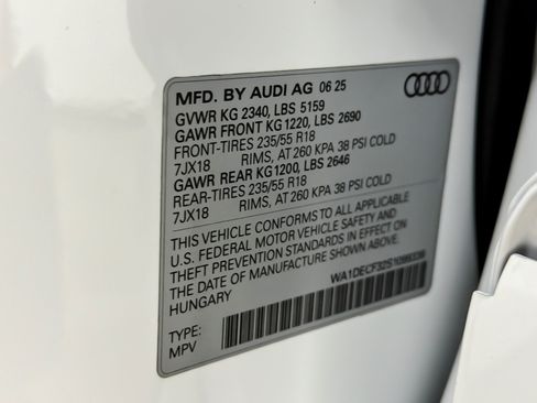 Used 2025 Audi Q3 2.0T Premium w/ Convenience Package AWD/4WD image 27