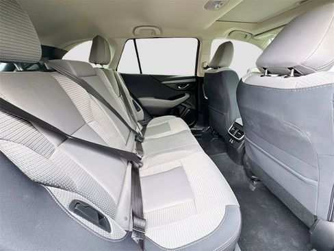 Used 2023 Subaru Outback Premium image 28