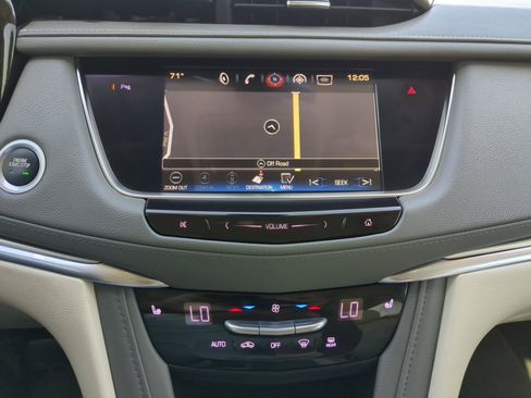 Used 2019 Cadillac XT5 Luxury image 24