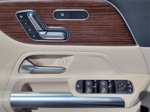 Certified 2026 Mercedes-Benz GLA 250 4MATIC image 11