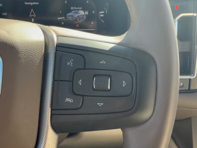 Used 2023 GMC Yukon Denali AWD/4WD image 18