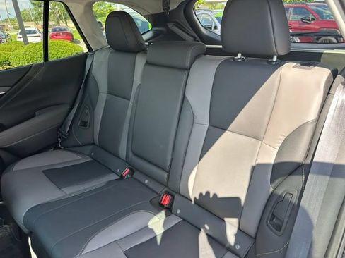 Used 2025 Subaru Outback Onyx Edition AWD/4WD image 32