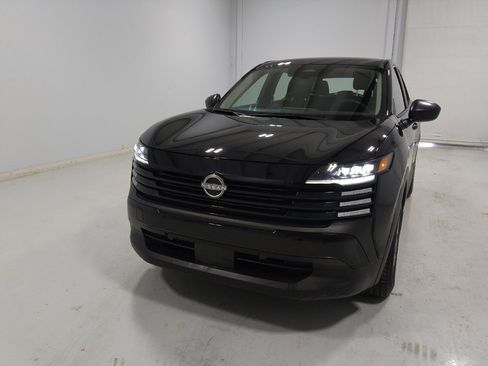 Used 2025 Nissan Kicks S FWD image 15