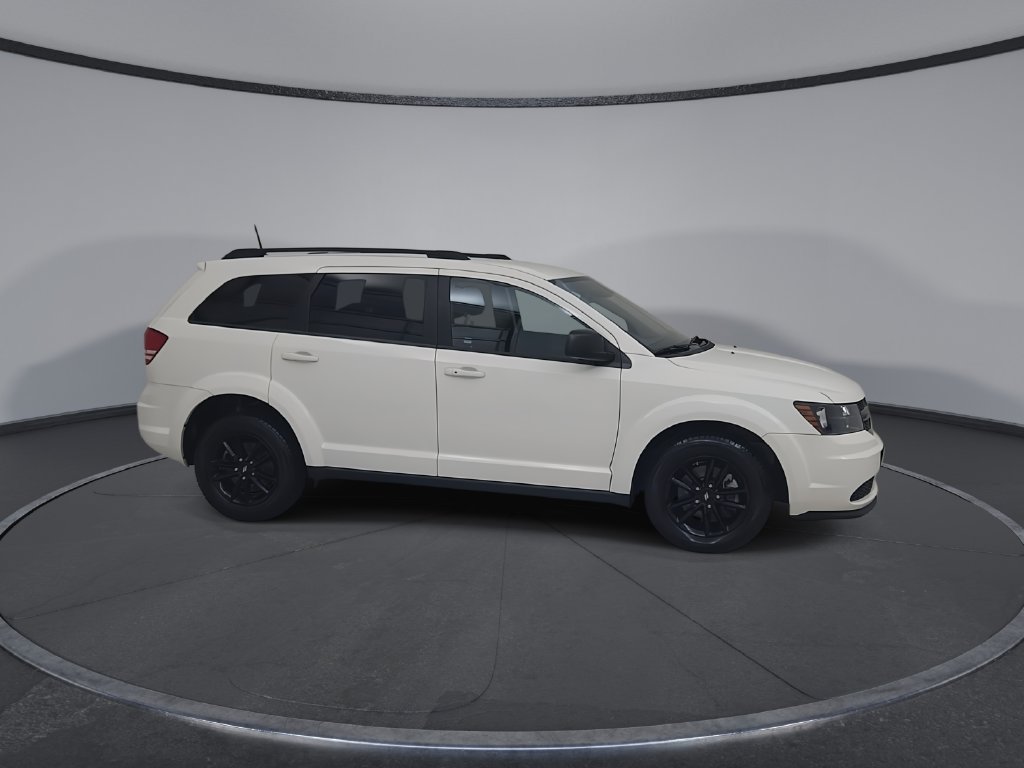 Used 2020 Dodge Journey SE w/ Blacktop Package FWD image 18
