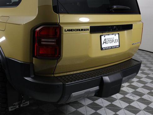 Used 2024 Toyota Land Cruiser image 50