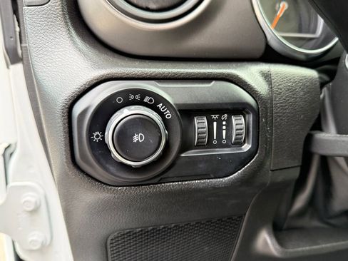 Used 2022 Jeep Wrangler Unlimited Sport image 21