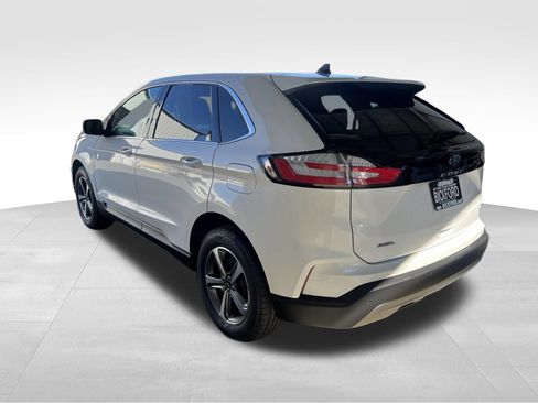 Used 2023 Ford Edge SEL w/ Convenience Package AWD/4WD image 8