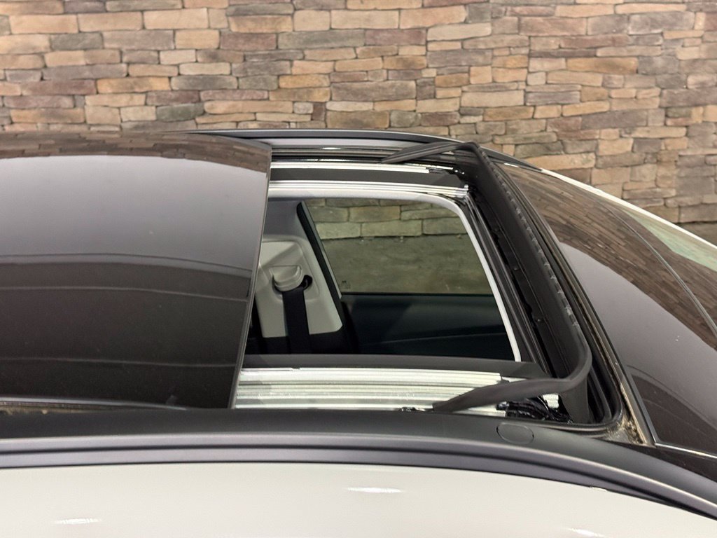Used 2026 Hyundai Kona Limited AWD/4WD image 5
