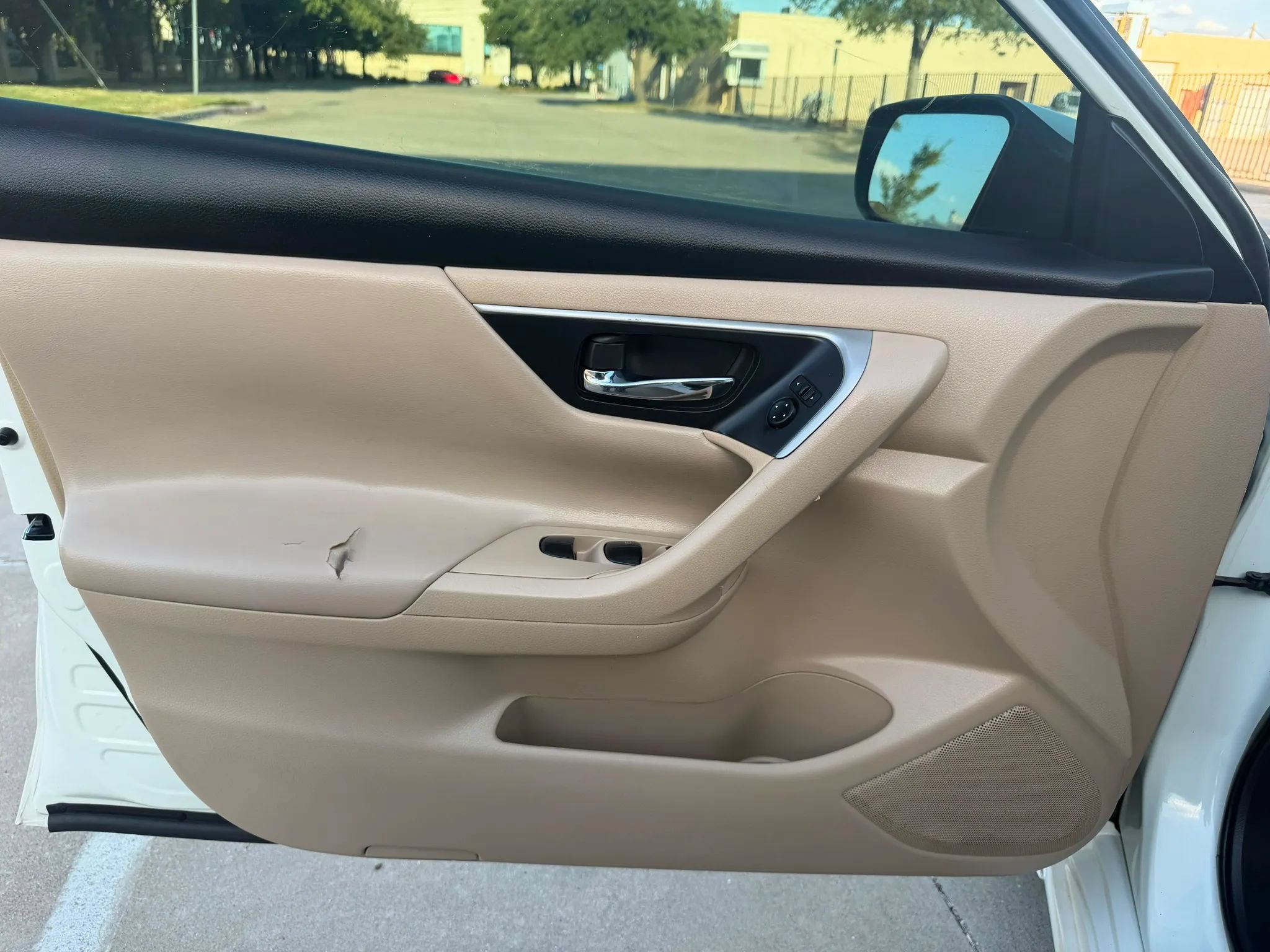 Used 2017 Nissan Altima 2.5 S w/ Power Driver Seat Package FWD image 10