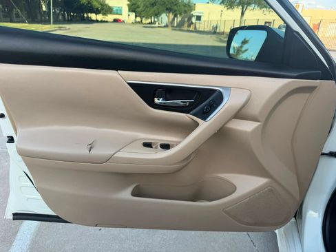Used 2017 Nissan Altima 2.5 S w/ Power Driver Seat Package FWD image 10