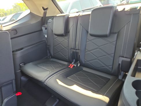 New 2026 Volkswagen Atlas SE image 8