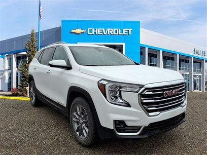 Used 2024 GMC Terrain SLT