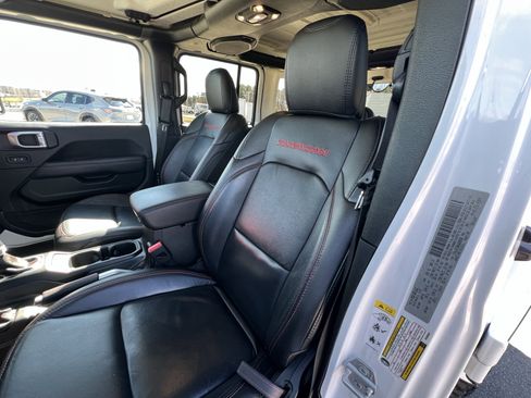 Used 2019 Jeep Wrangler Unlimited Rubicon image 18