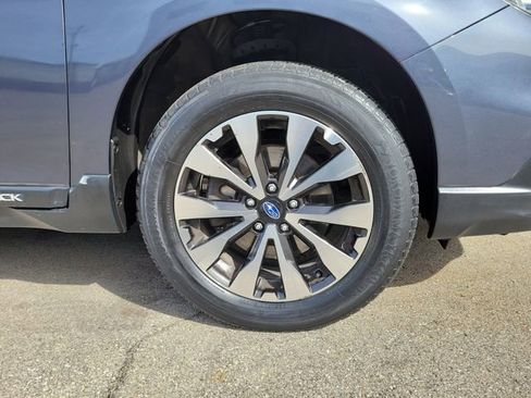 Used 2017 Subaru Outback 2.5i Limited image 5