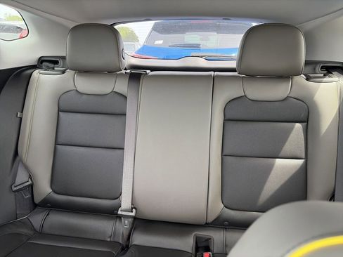 Used 2025 Chevrolet Trax ACTIV FWD image 20