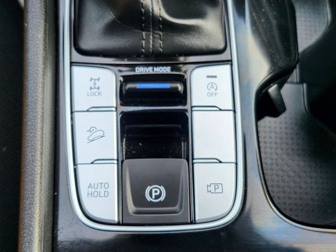 Certified 2025 Hyundai Tucson SE image 22