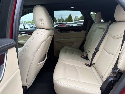 Used 2018 Cadillac XT5 Luxury w/ Driver Awareness Package FWD image 16