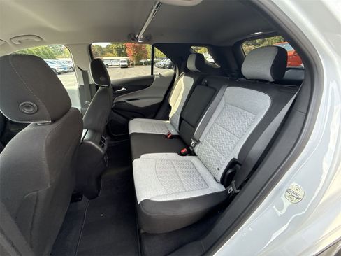Used 2022 Chevrolet Equinox LS w/ LS Convenience Package image 22