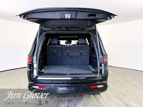New 2024 Jeep Wagoneer L Series II w/ Convenience Group I image 33