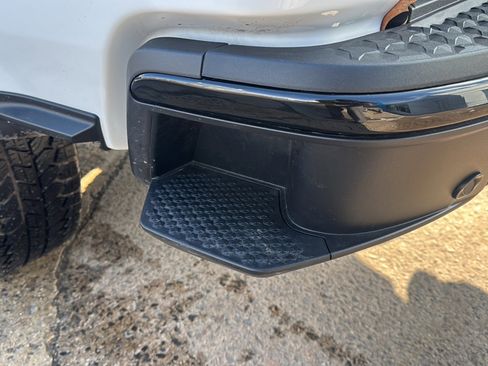 Used 2026 Chevrolet Colorado Trail Boss image 34