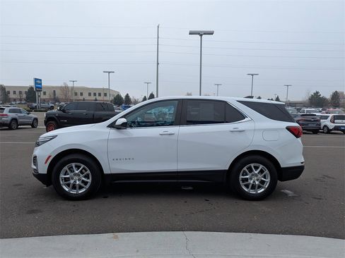 Used 2022 Chevrolet Equinox LT image 9