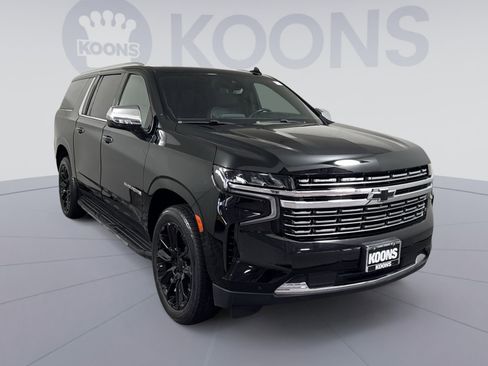 Used 2021 Chevrolet Suburban Premier w/ Premium Package image 10
