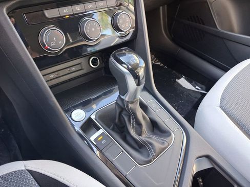 New 2026 Volkswagen Taos S image 9