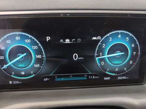 Certified 2022 Hyundai Tucson Limited w/ Cargo Package AWD/4WD image 16