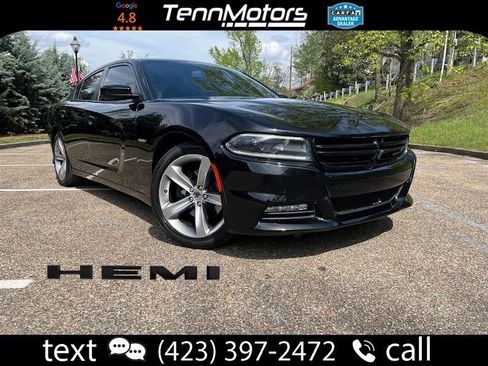 Used 2017 Dodge Charger R/T RWD image 1