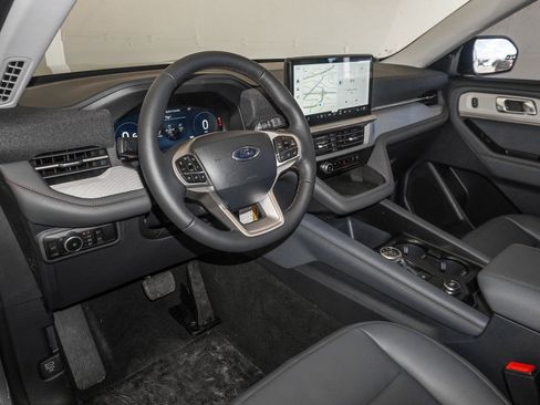 New 2026 Ford Explorer Active w/ Active Comfort Package image 21