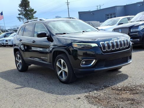 Used 2020 Jeep Cherokee Limited AWD/4WD image 7