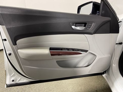 Used 2015 Acura TLX Tech image 19