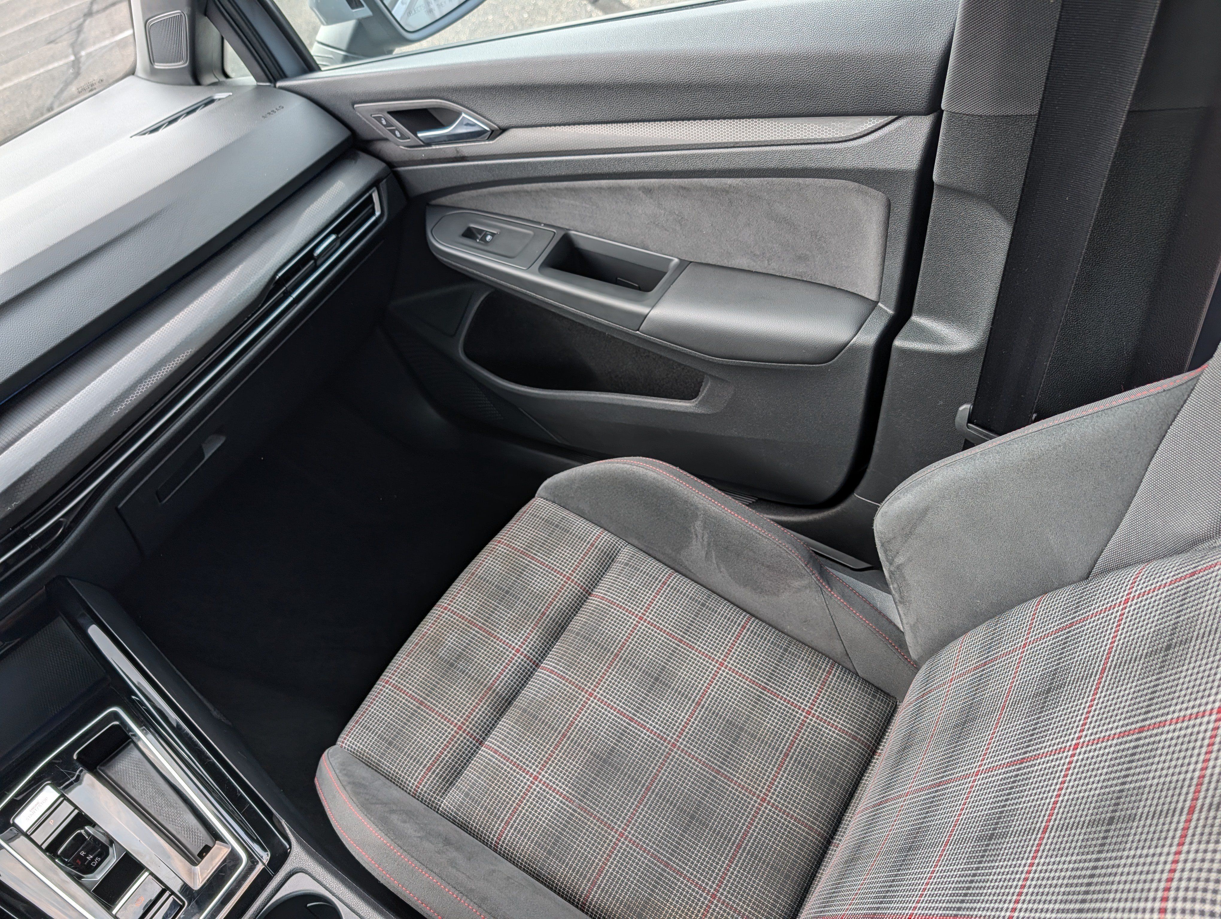 Used 2024 Volkswagen GTI S FWD image 11