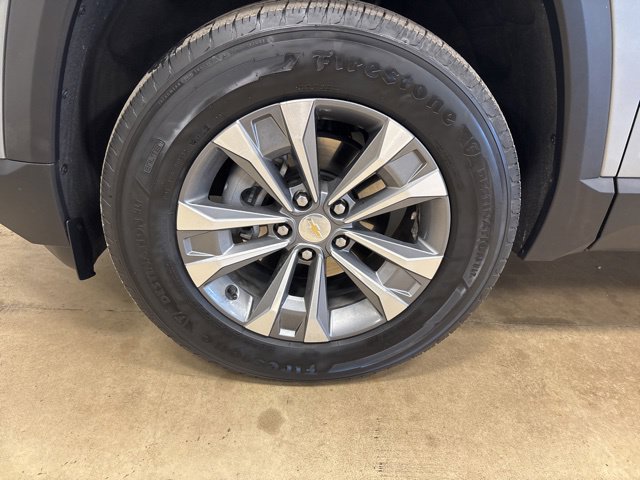 Used 2026 Chevrolet Equinox LT FWD image 11