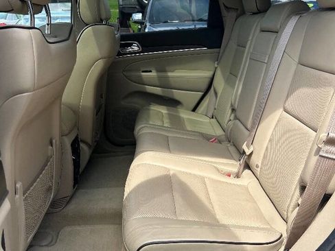 Used 2014 Jeep Grand Cherokee Overland w/ Advanced Technology Group image 16