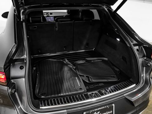 Used 2021 Porsche Cayenne Coupe AWD/4WD image 64