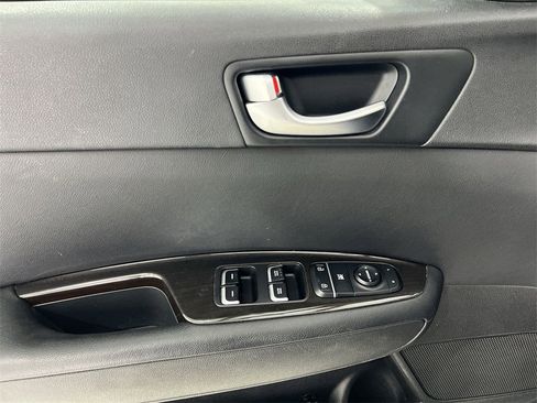 Used 2019 Kia Optima EX image 22