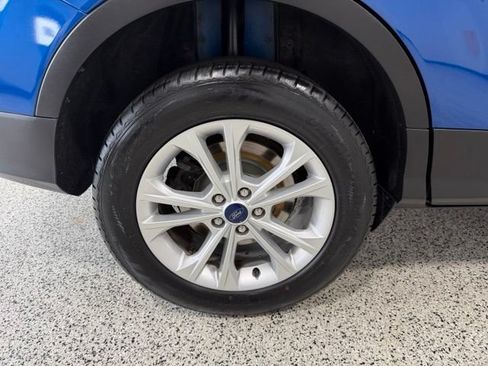 Used 2017 Ford Escape SE FWD image 33